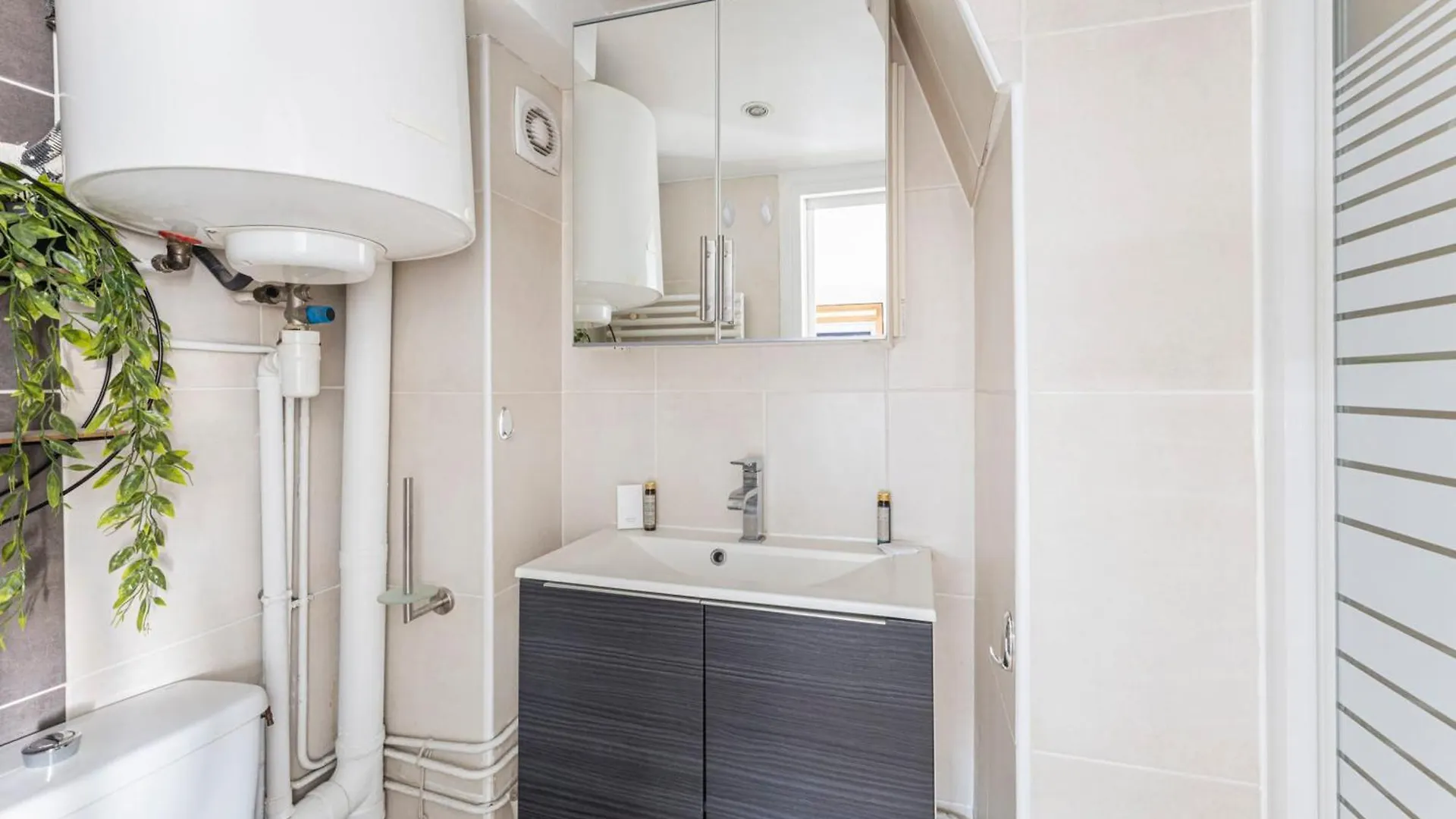 Apartment Cozy Near Musee Grevin - N210